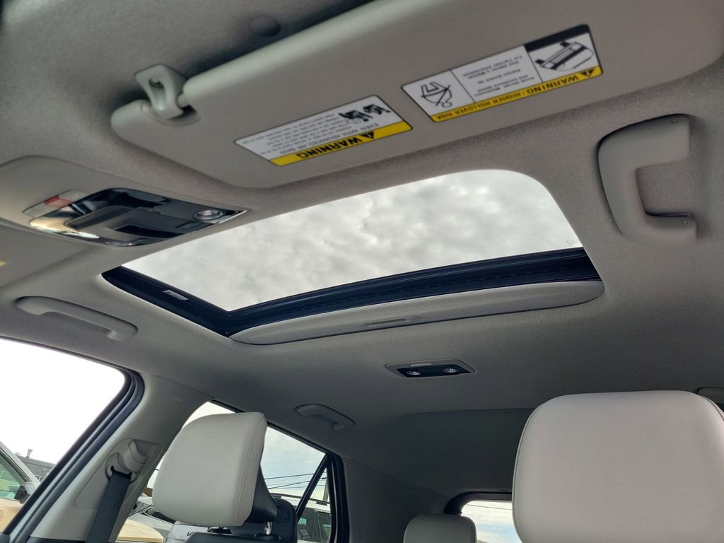 Certified 2023 Kia Niro EX Touring image 14