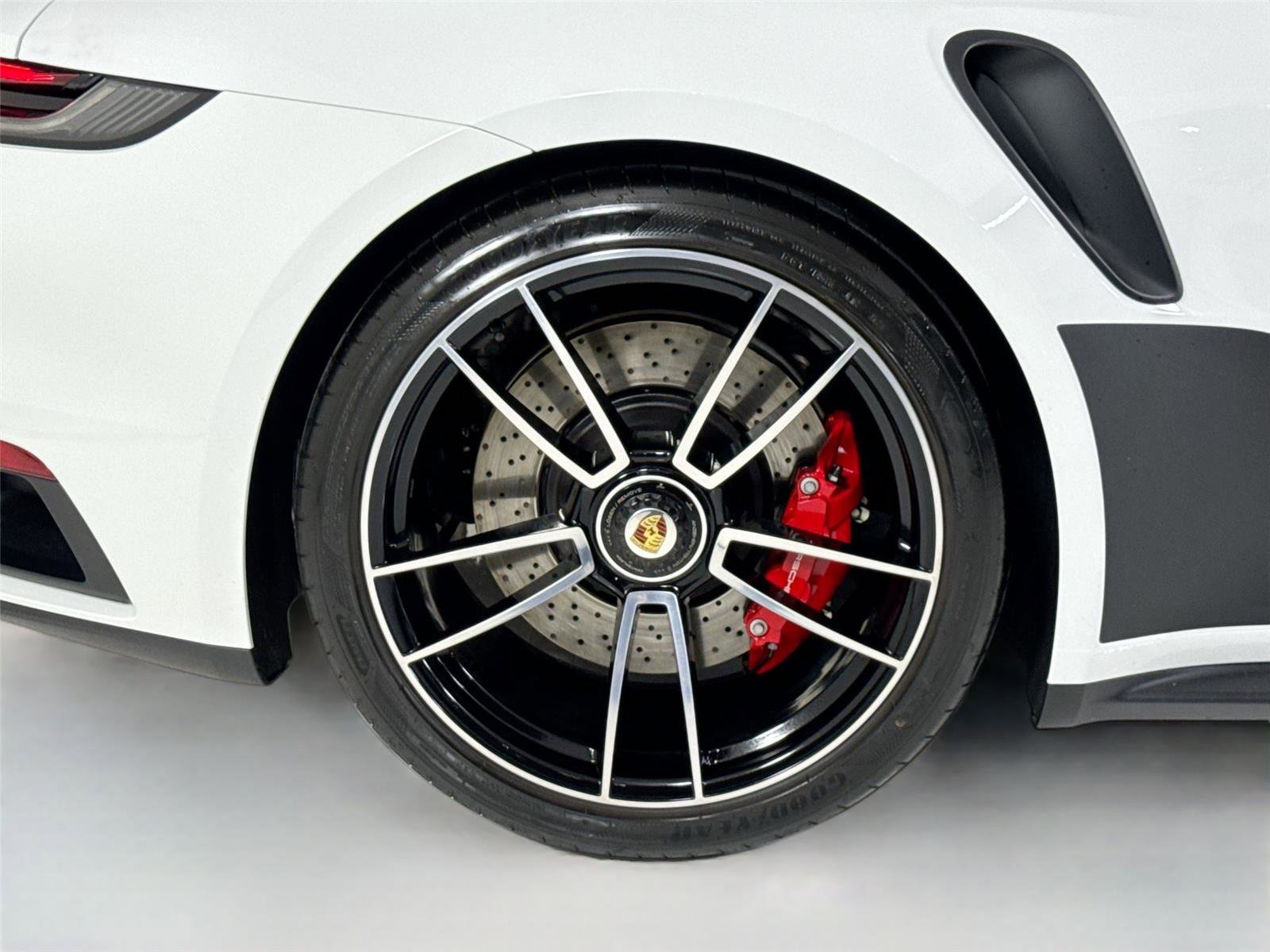 Used 2022 Porsche 911 GT3 RS AWD/4WD image 33