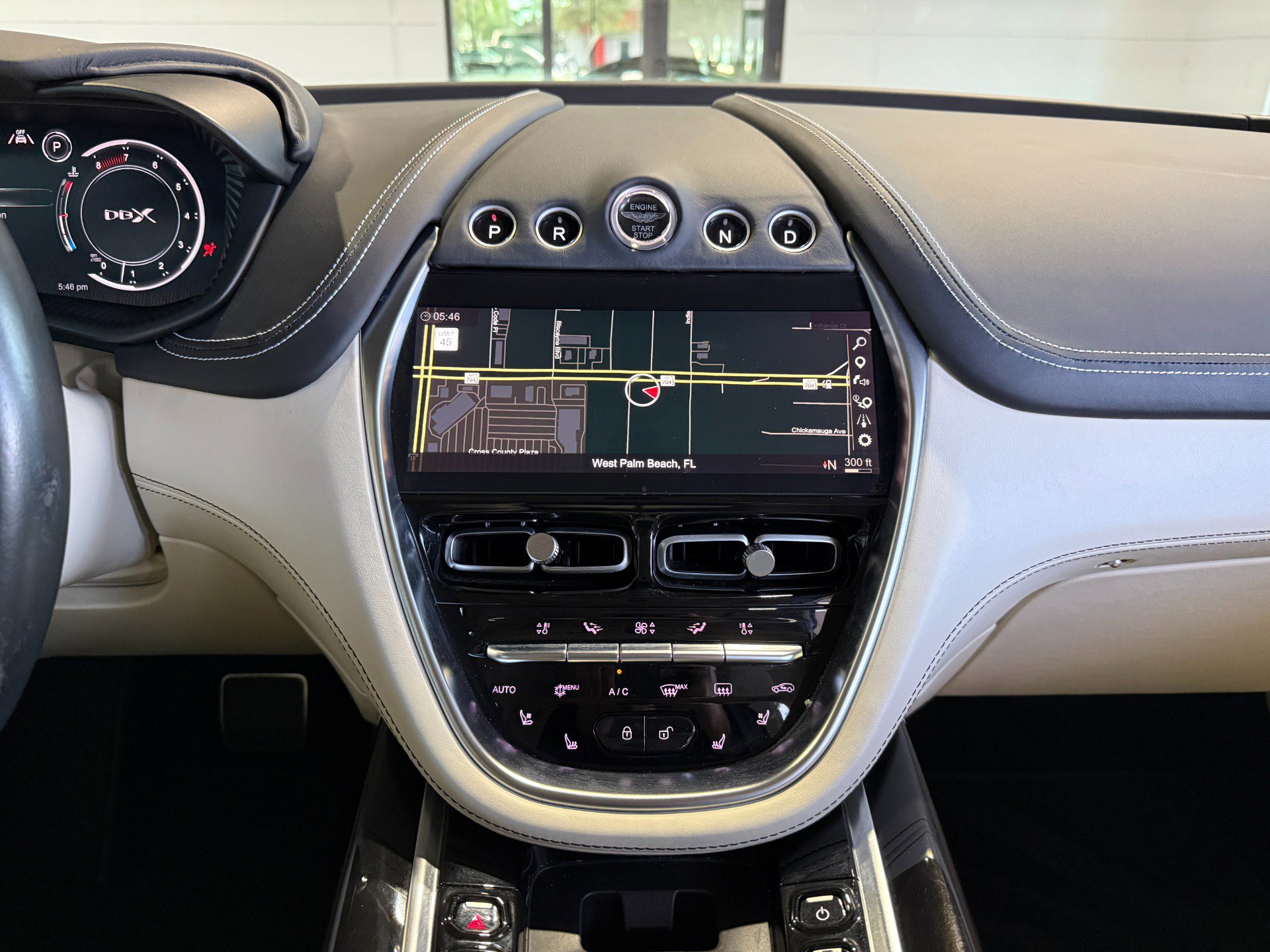 Used 2021 Aston Martin DBX image 39