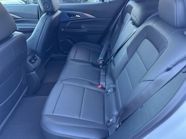New 2025 Chevrolet Equinox EV LT w/ LPO, All-Weather Mat Package AWD/4WD image 19