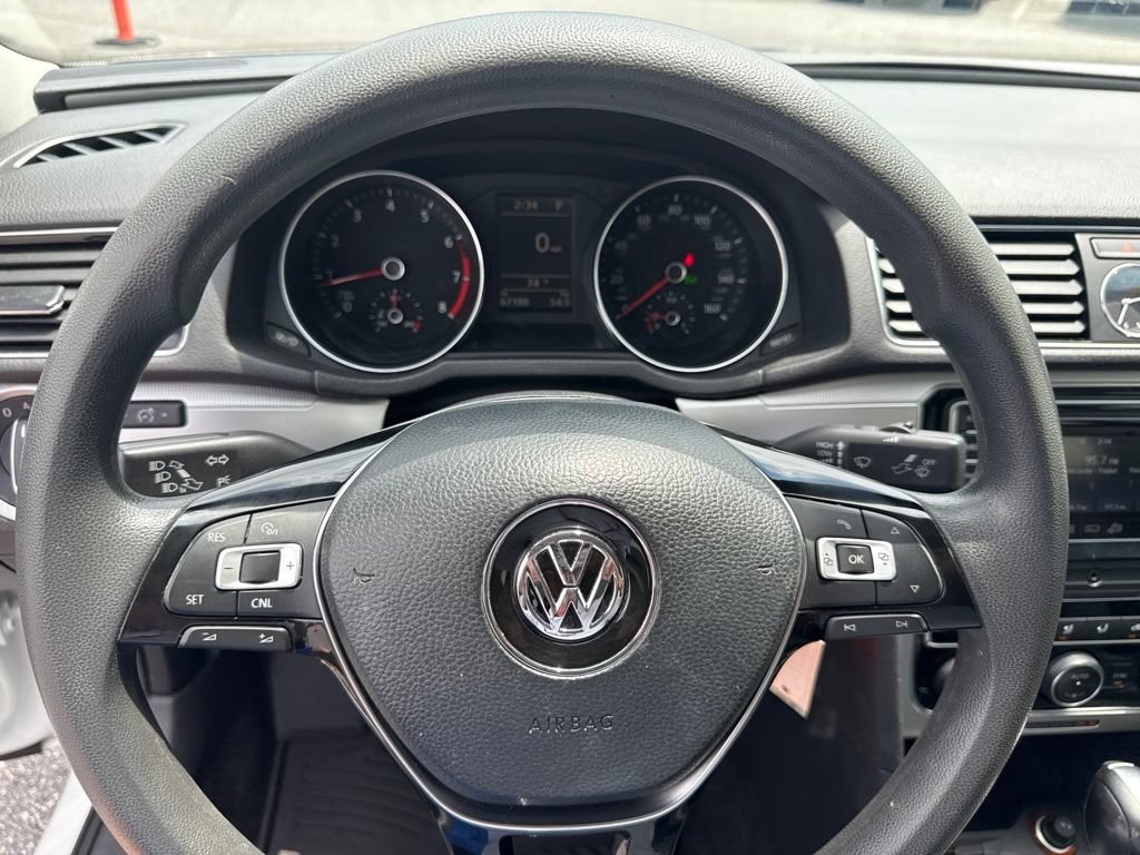 Used 2017 Volkswagen Passat 1.8T S FWD image 29