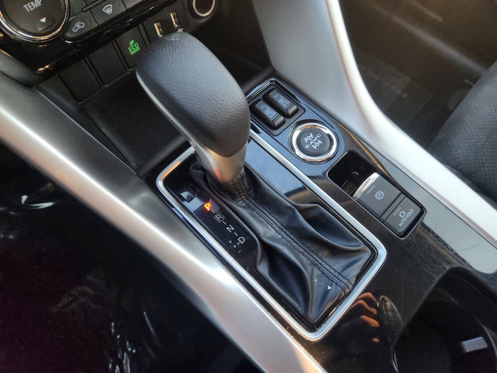 Used 2024 Mitsubishi Eclipse Cross SE image 21