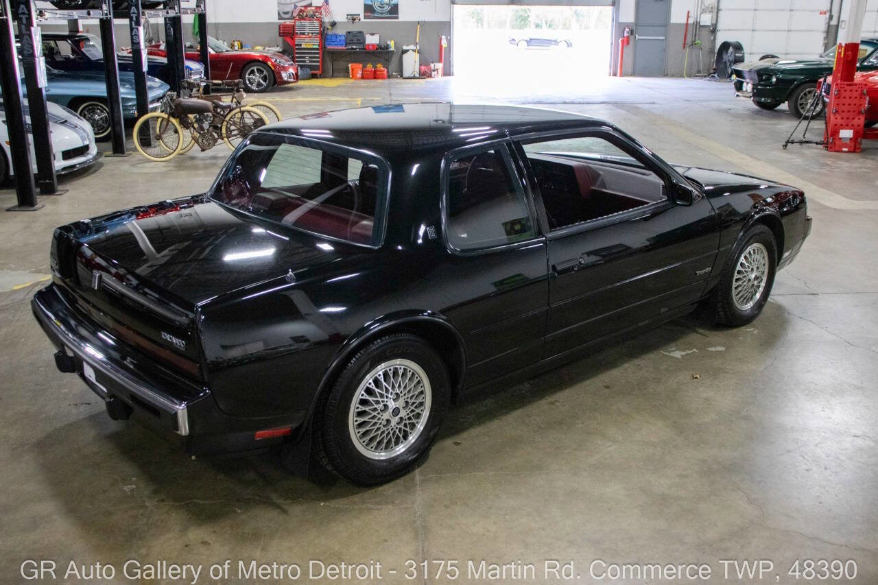 Used 1988 Oldsmobile Toronado Trofeo image 7