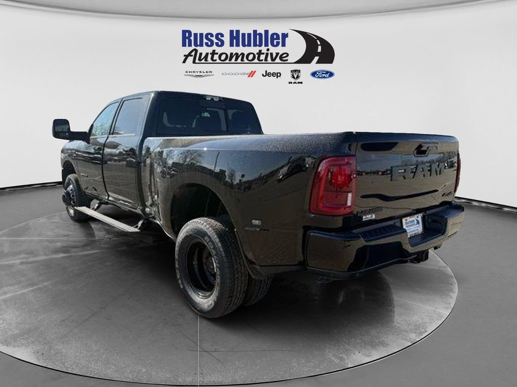 New 2026 RAM 3500 Laramie AWD/4WD image 4