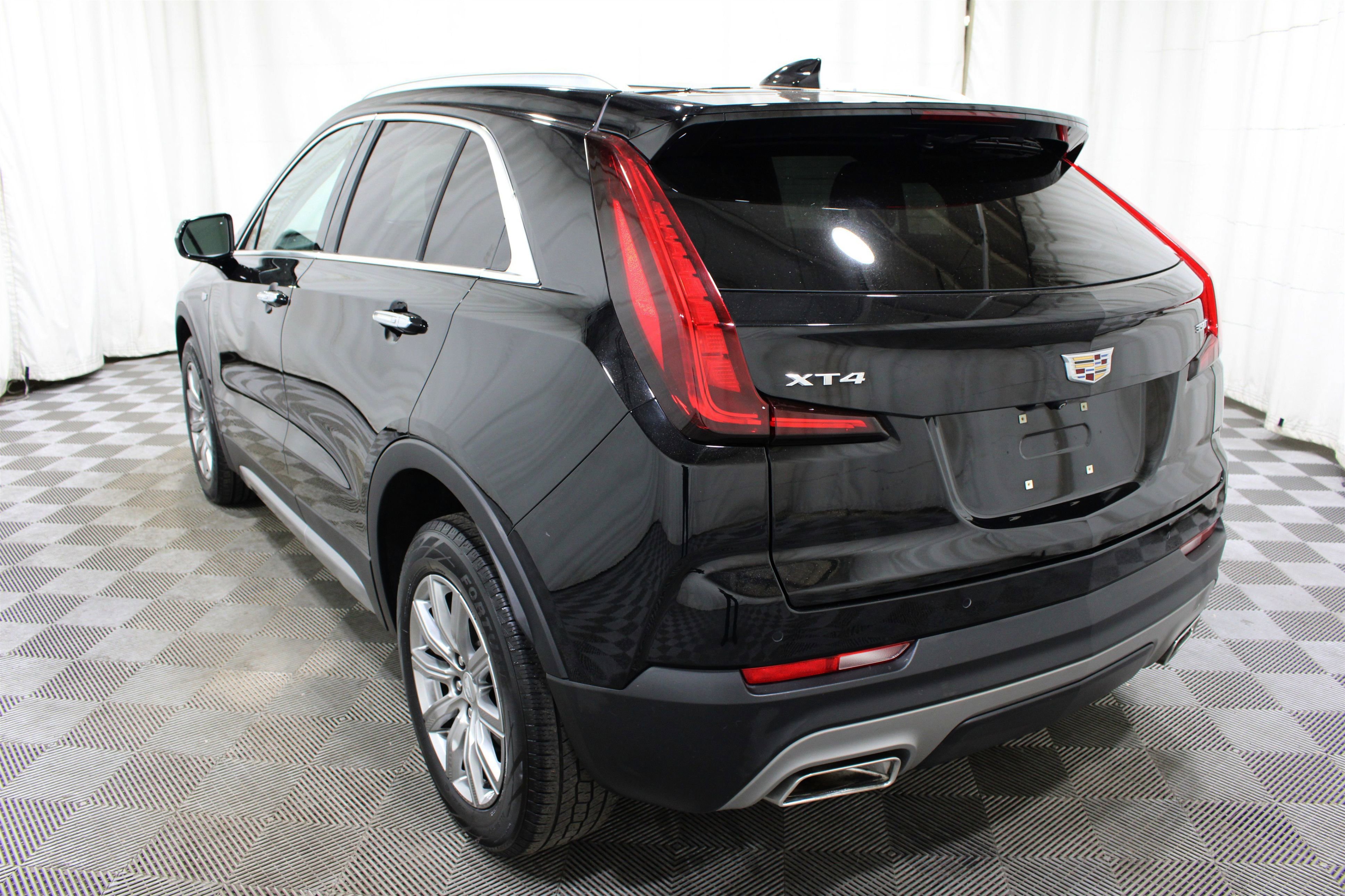 Used 2021 Cadillac XT4 Premium Luxury image 32