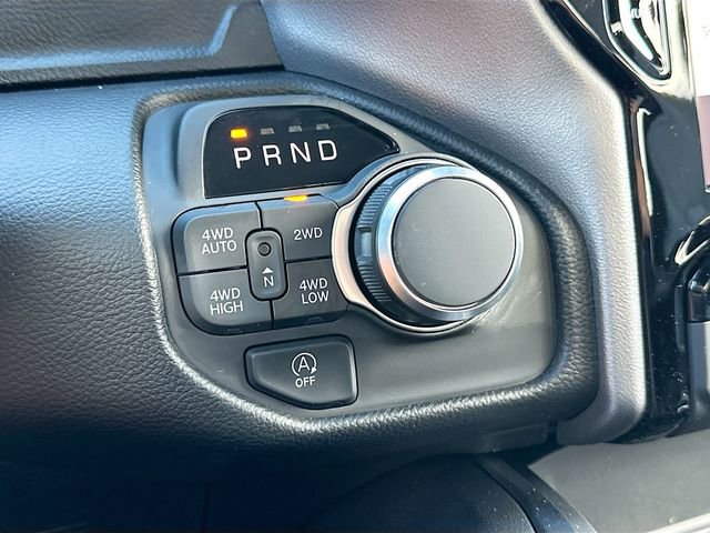 New 2026 RAM 1500 4x4 Crew Cab image 12