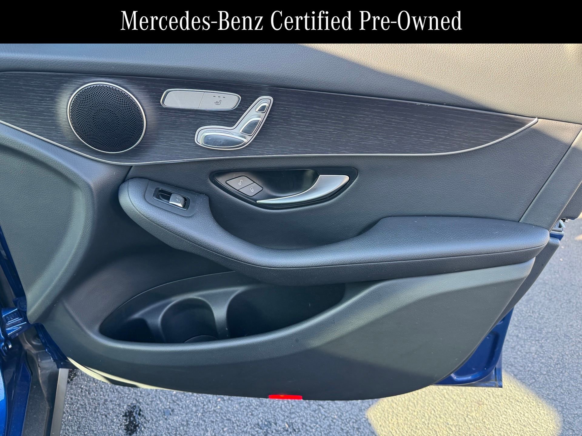 Used 2022 Mercedes-Benz GLC 300 4MATIC image 16