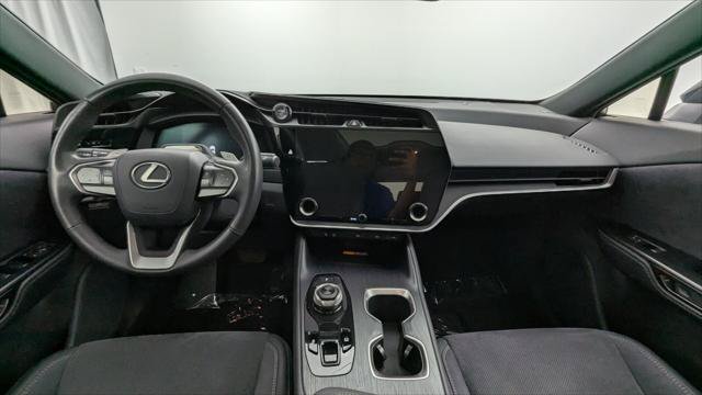 Used 2023 Lexus RZ 450e Premium w/ Accessory Package (2T) AWD/4WD image 26