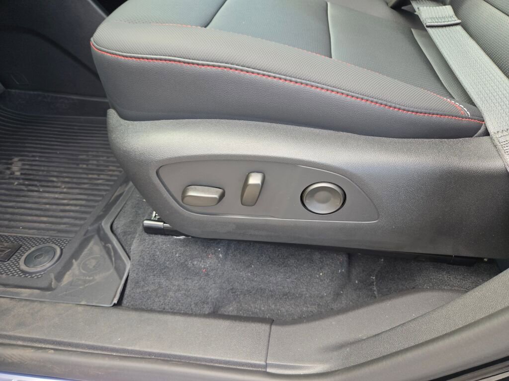 New 2026 Chevrolet Traverse Z71 w/ Driver Confidence Package image 19