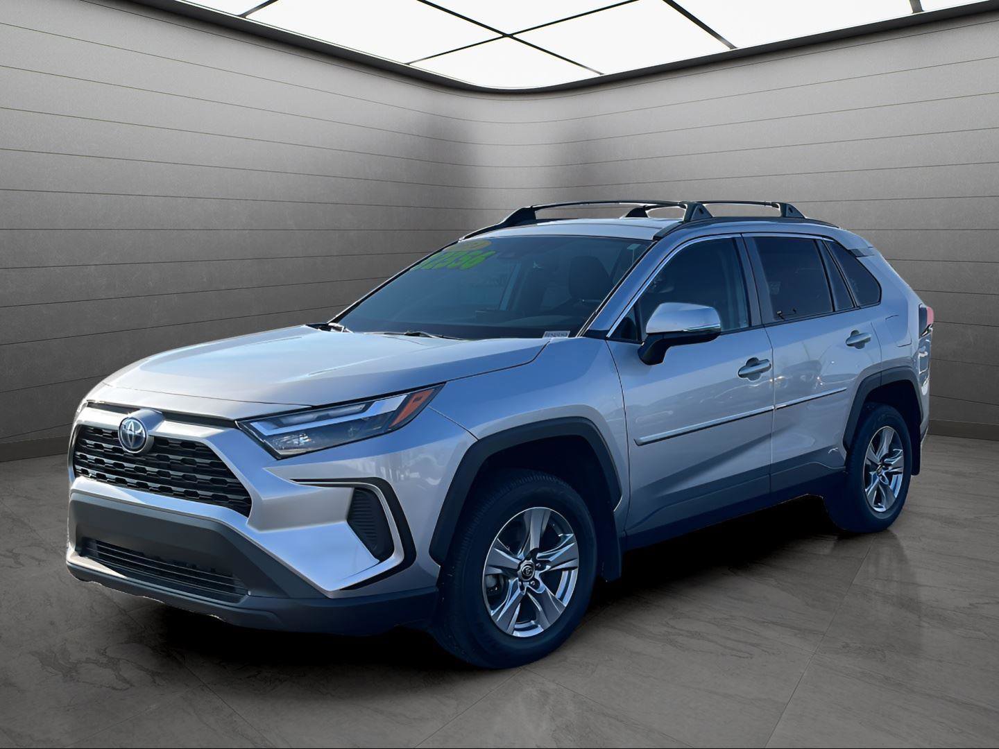 Used 2024 Toyota RAV4 XLE image 1