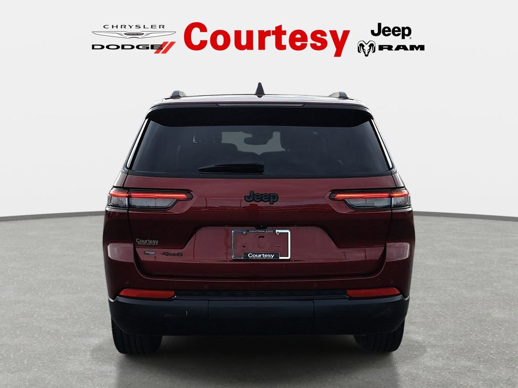 Certified 2023 Jeep Grand Cherokee L Laredo AWD/4WD image 6