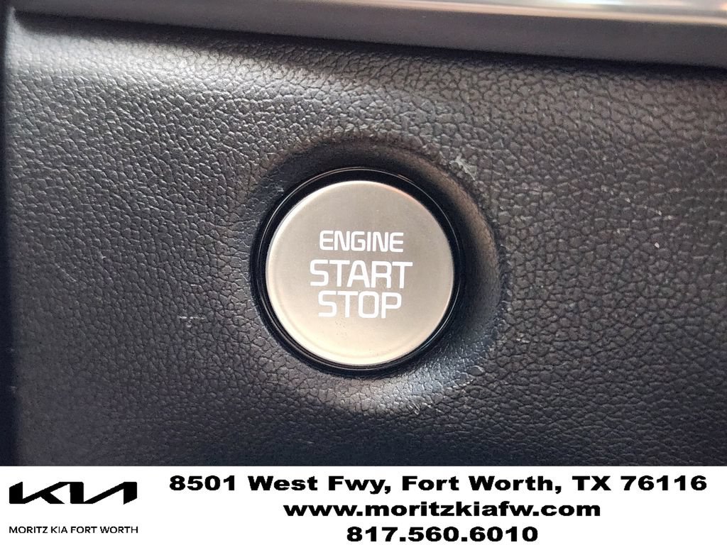 Certified 2025 Kia Sorento SX AWD/4WD image 19