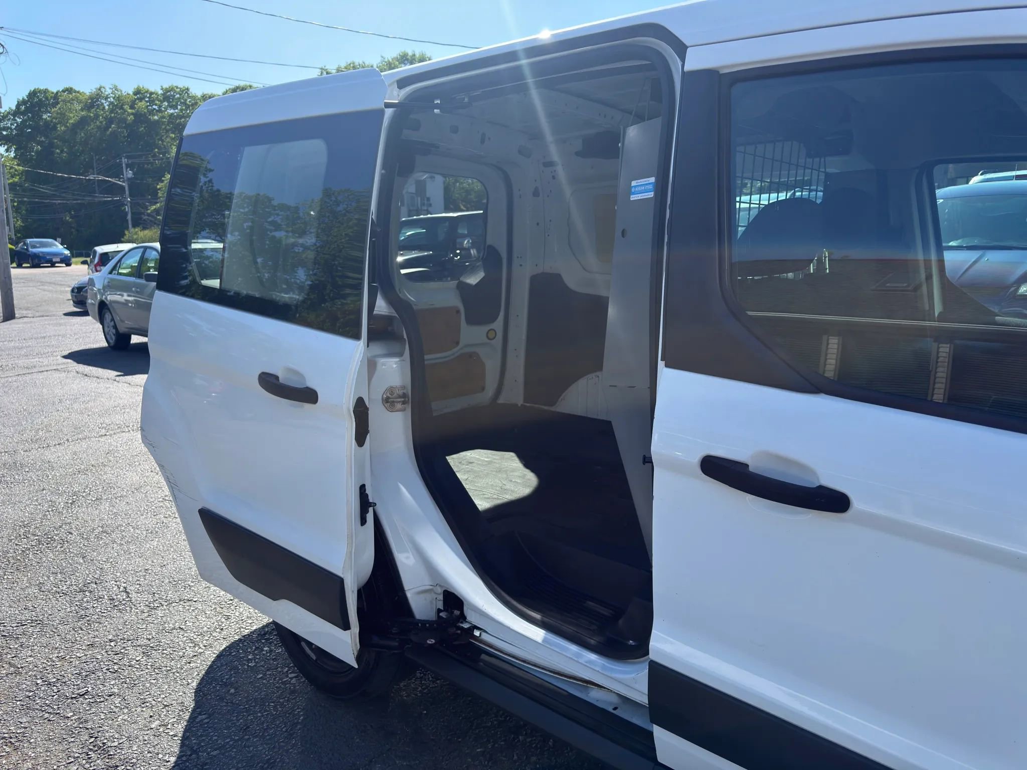 Used 2016 Ford Transit Connect XLT FWD image 17