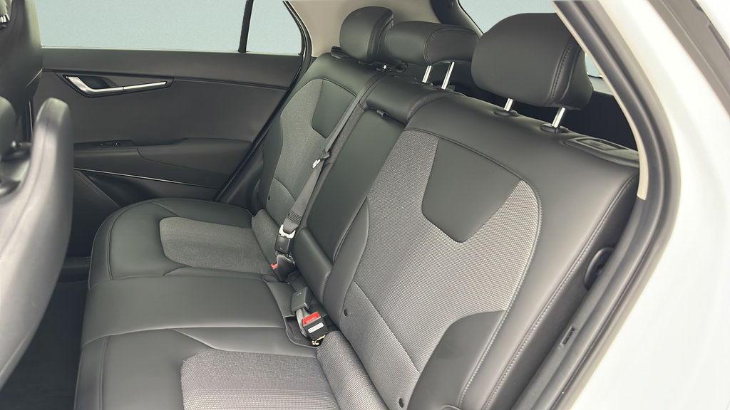 Used 2024 Kia Niro Wind w/ Wind Preserve Package FWD image 10