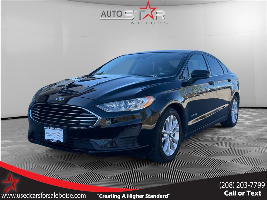 Used 2019 Ford Fusion SE FWD image 1