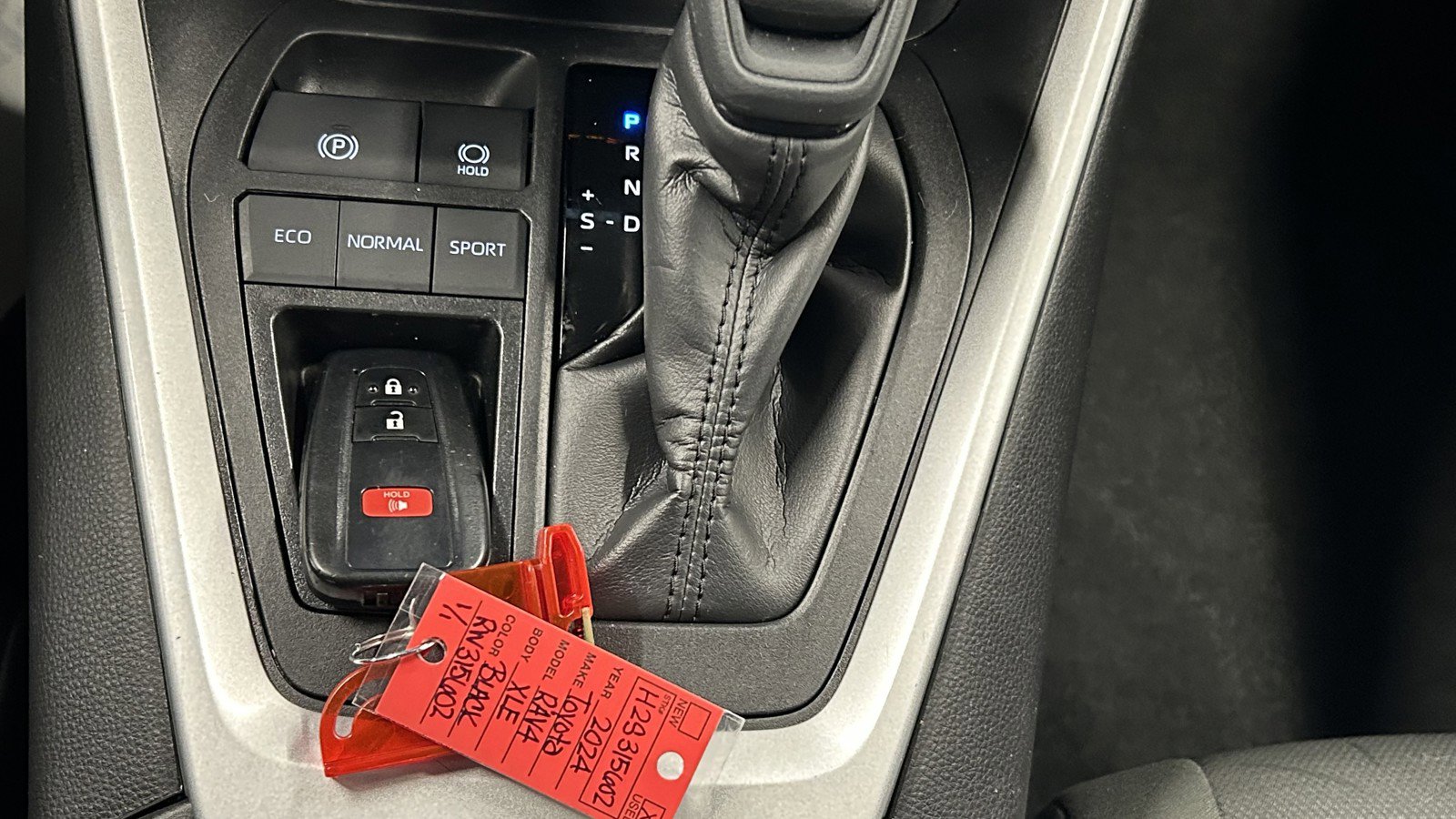 Used 2024 Toyota RAV4 XLE image 34