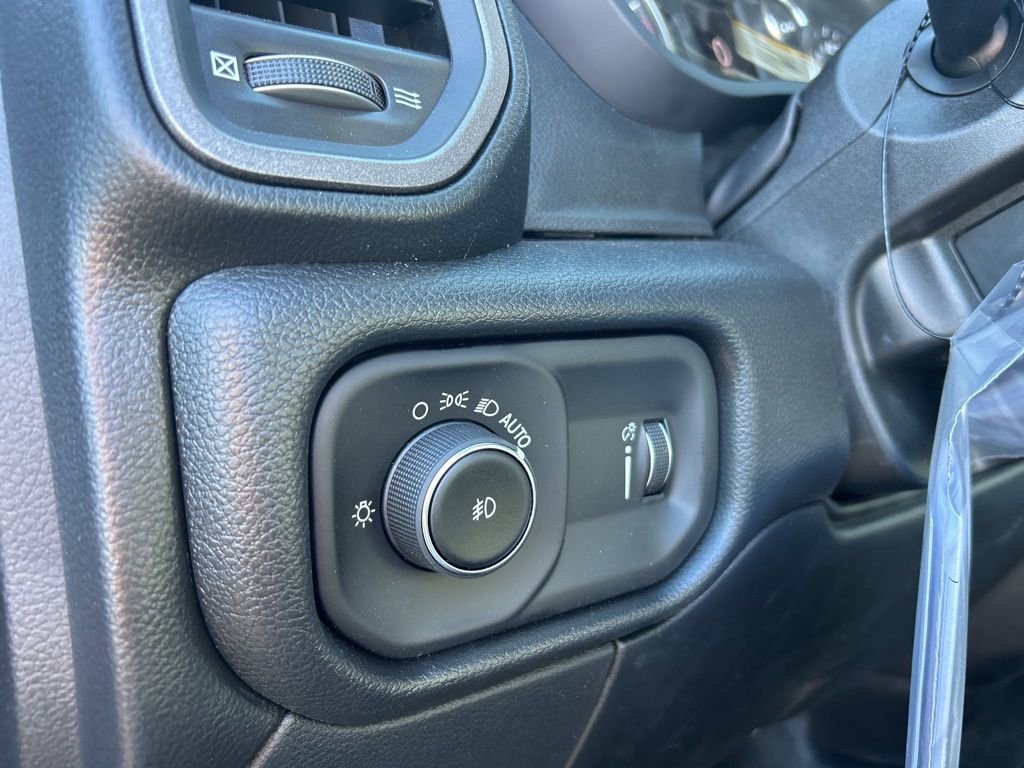 New 2026 RAM 5500 Tradesman w/ Chrome Appearance Group AWD/4WD image 11