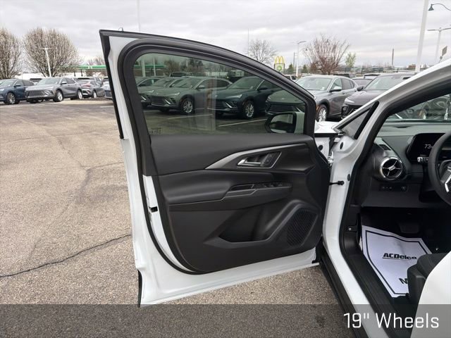 Used 2026 Chevrolet Equinox EV LT image 27