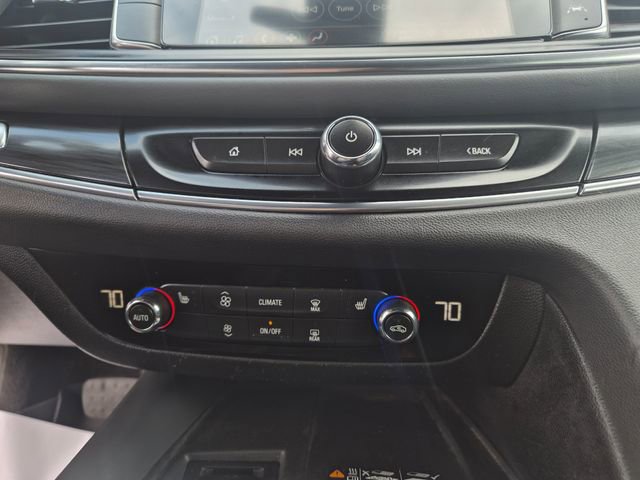 Used 2024 Buick Enclave Essence w/ Experience Buick Package FWD image 28