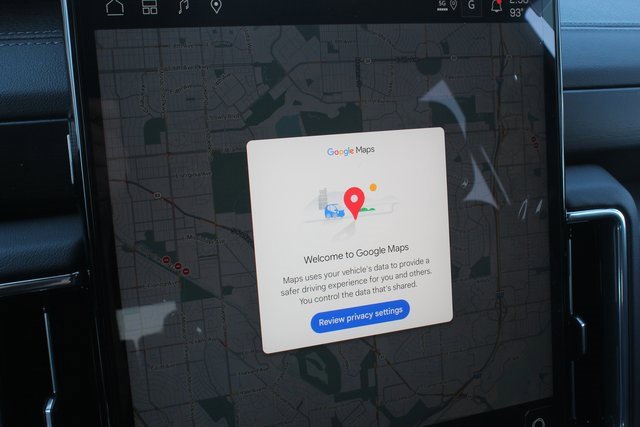 New 2025 GMC Yukon XL Denali w/ Sun & Power Step Package image 3