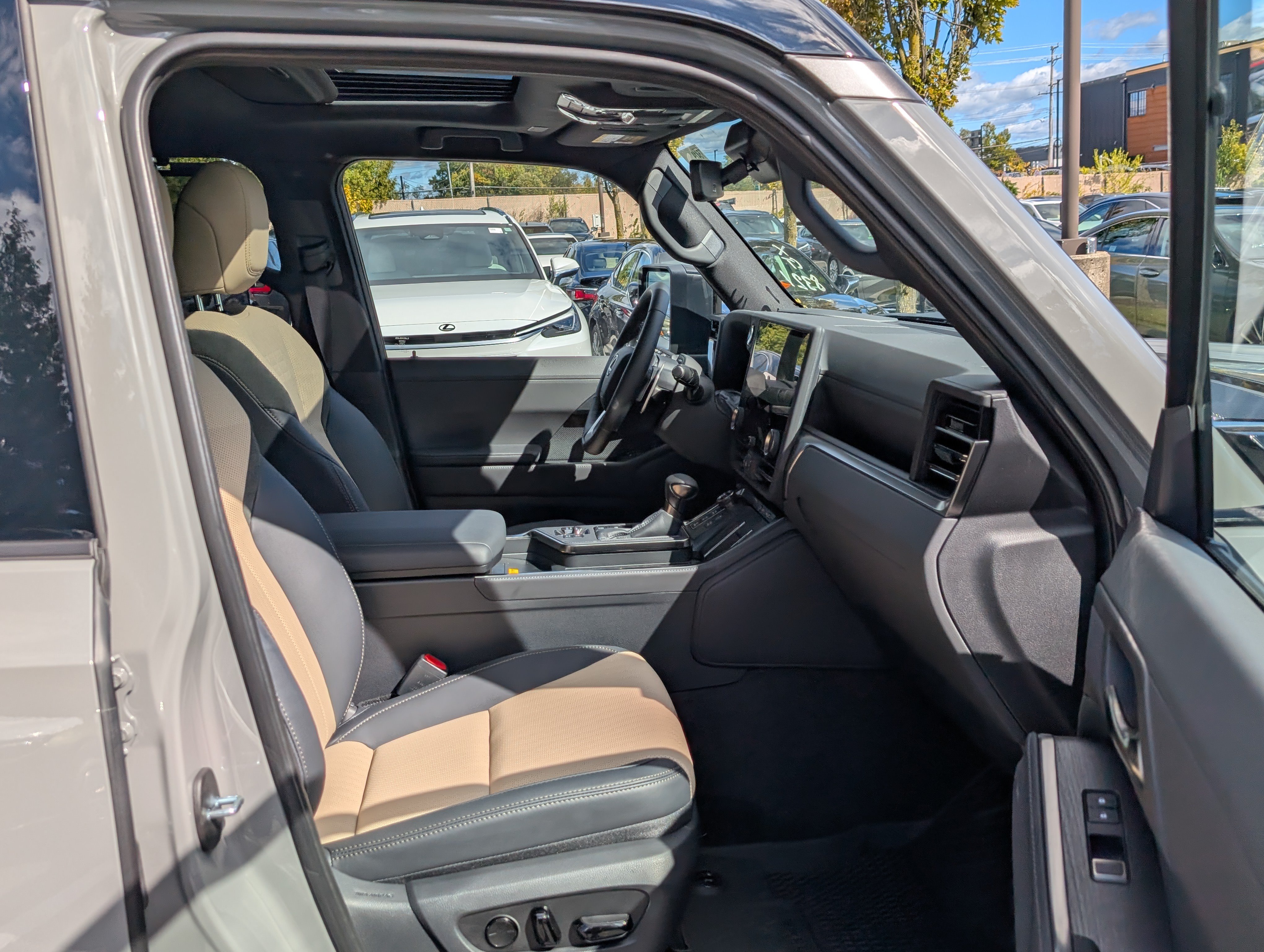 New 2026 Lexus GX 550 AWD/4WD image 7