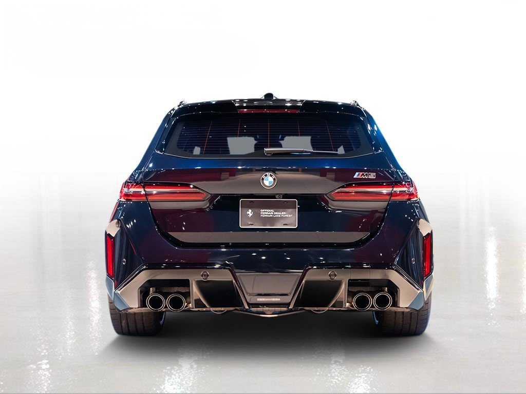 Used 2025 BMW M5 Touring image 11