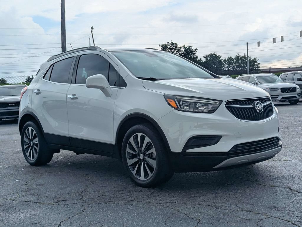 Used 2021 Buick Encore Preferred w/ Safety Package FWD image 3