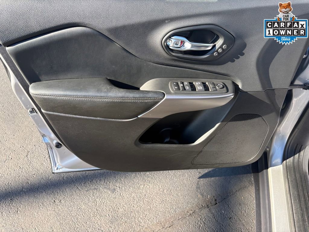 Certified 2022 Jeep Cherokee Limited image 11