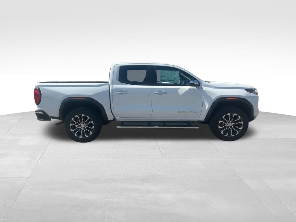 New 2025 GMC Canyon Denali image 5