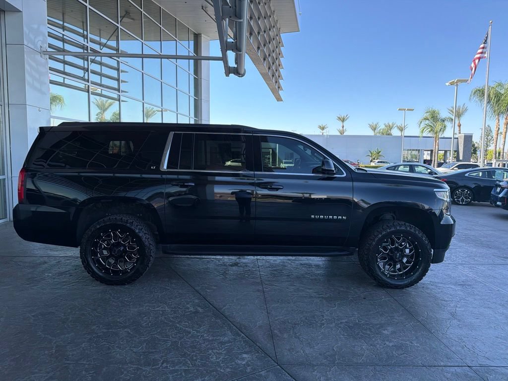 Used 2019 Chevrolet Suburban LT AWD/4WD image 3