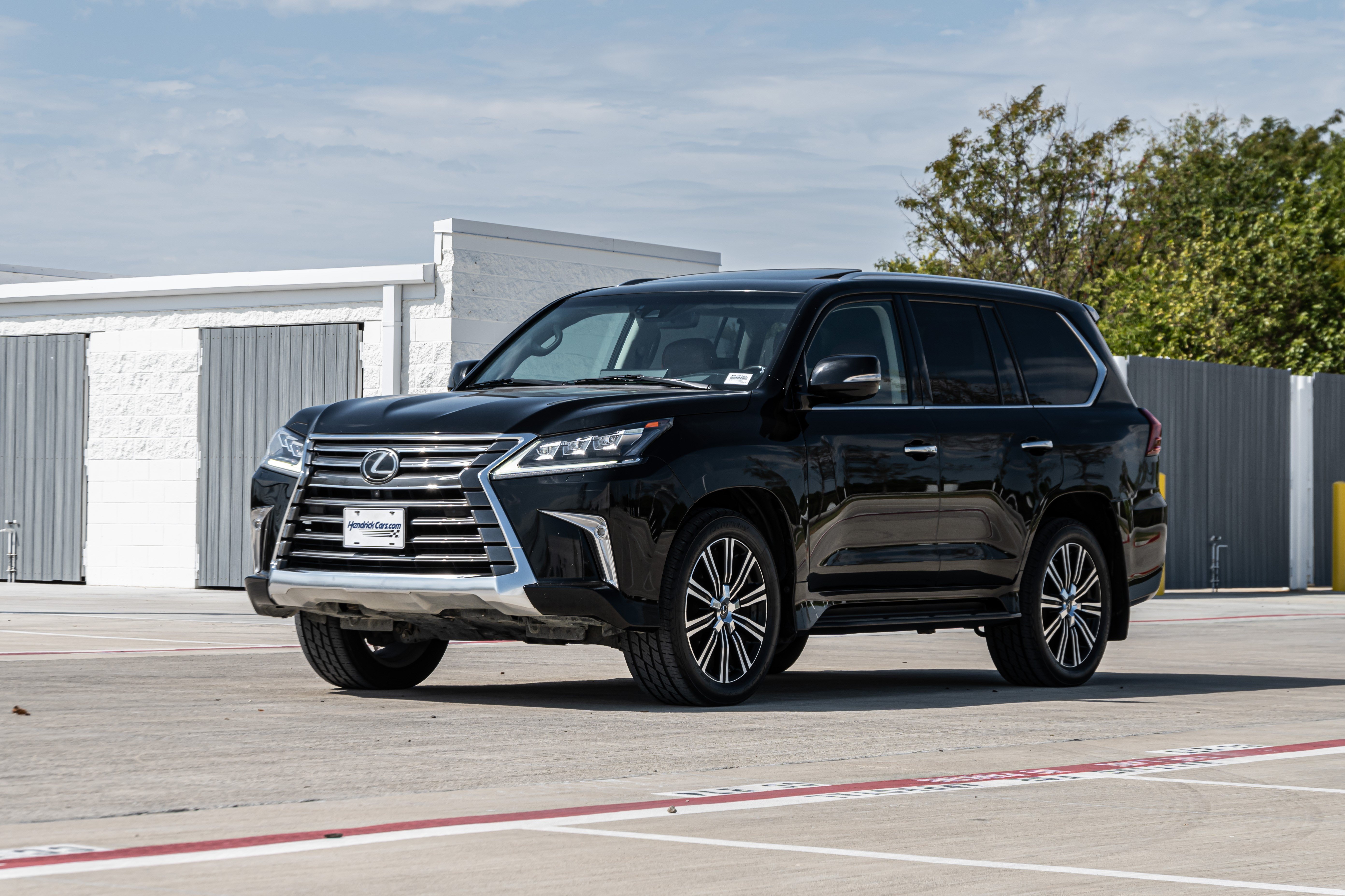 Used 2021 Lexus LX 570 4WD w/ Luxury Package image 5