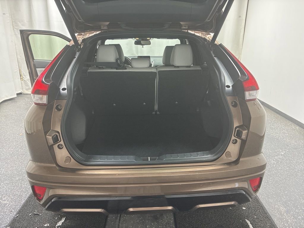 Used 2024 Mitsubishi Eclipse Cross SE image 8