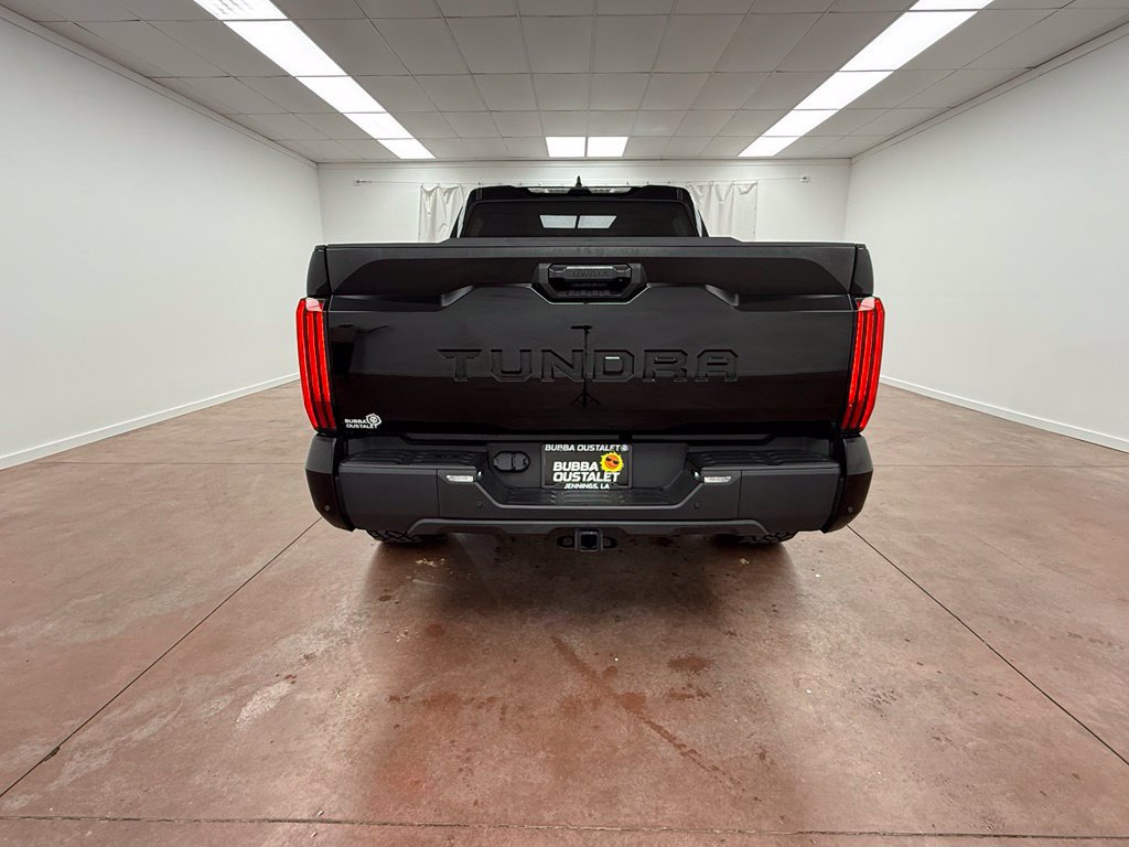 Used 2022 Toyota Tundra SR5 w/ SR5 Premium Package RWD image 4