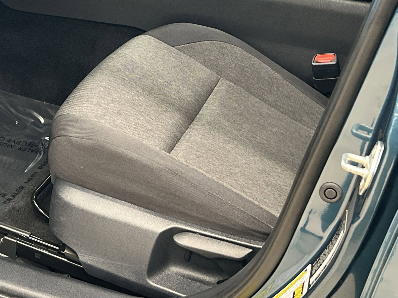 Used 2025 Toyota Camry LE image 12