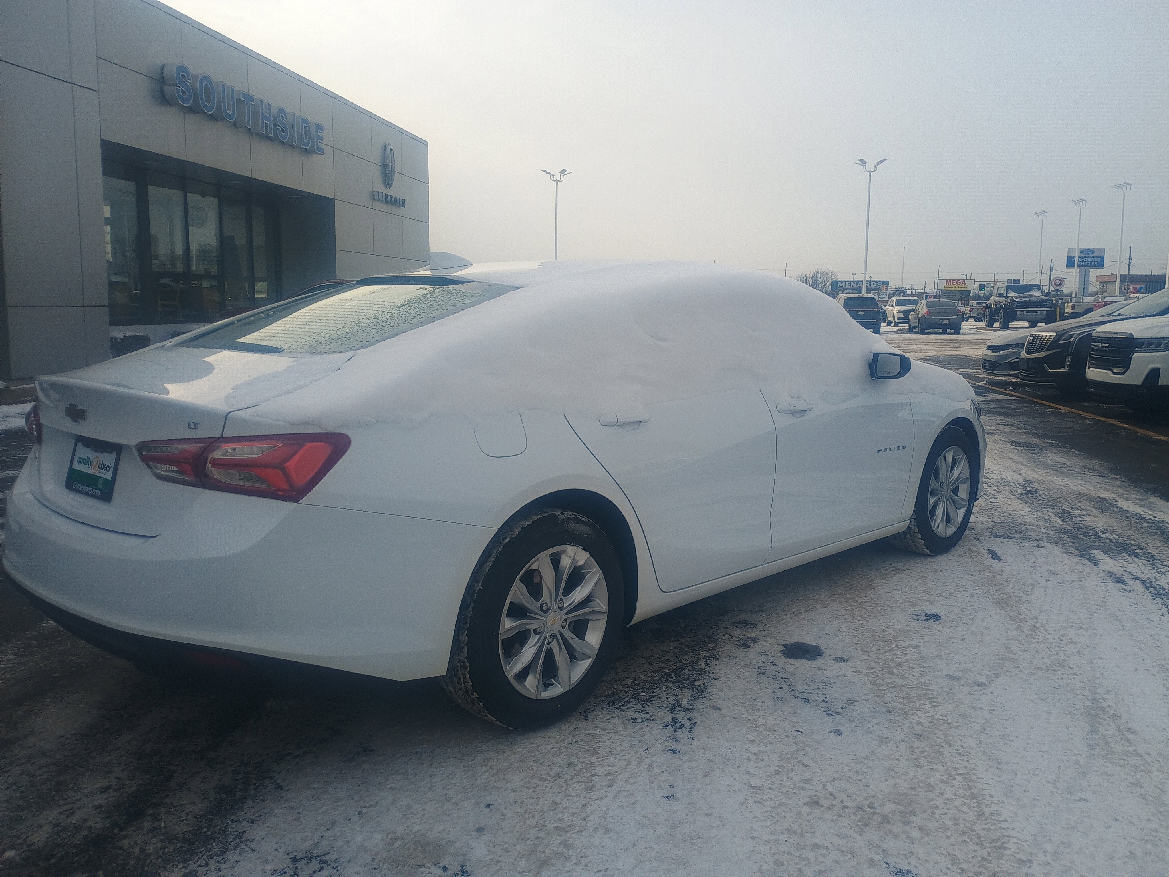 Used 2022 Chevrolet Malibu LT image 11