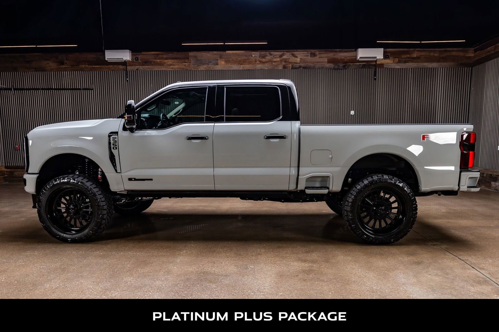 Used 2026 Ford F350 Platinum w/ Platinum Plus Package AWD/4WD image 6