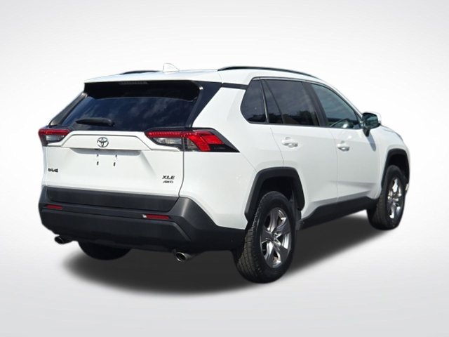 Used 2022 Toyota RAV4 XLE w/ Convenience Package AWD/4WD image 8
