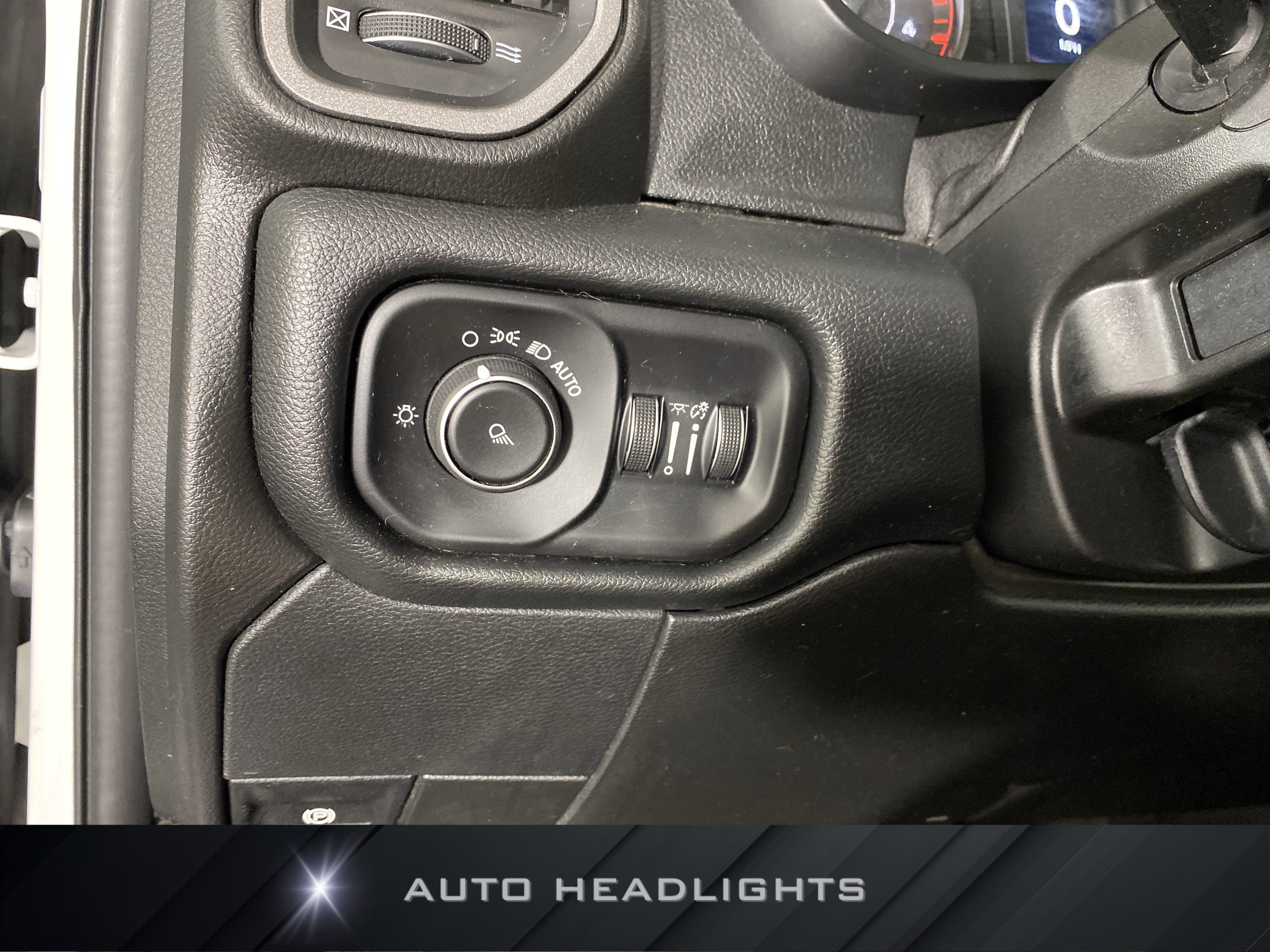 Used 2020 RAM 2500 Tradesman w/ Chrome Appearance Group AWD/4WD image 24