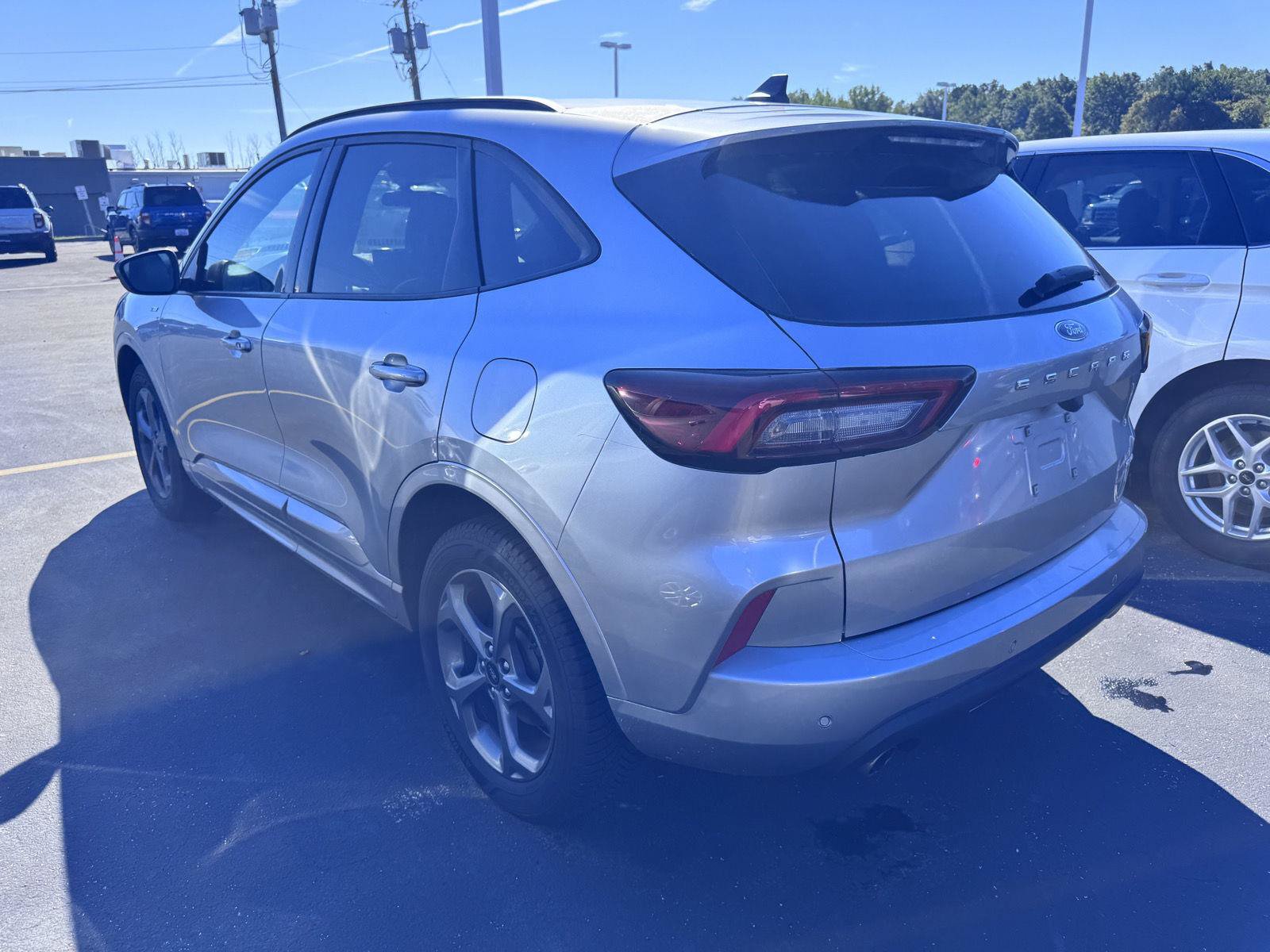 Used 2023 Ford Escape ST-Line w/ Tech Pack #1 AWD/4WD image 6