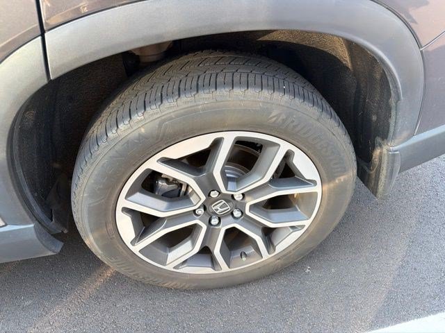 Used 2025 Honda Pilot EX-L image 5