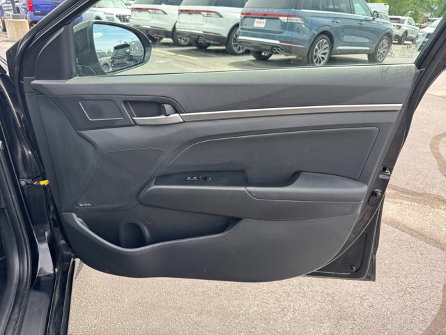 Used 2019 Hyundai Elantra Limited w/ Ultimate Package 02 FWD image 27