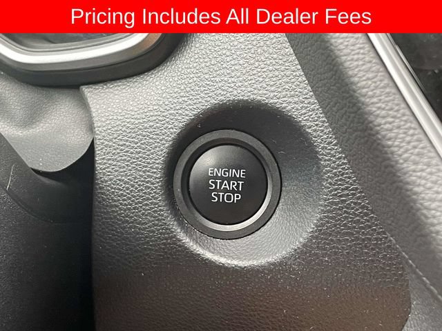 Used 2025 Toyota Corolla Cross XLE AWD/4WD image 29