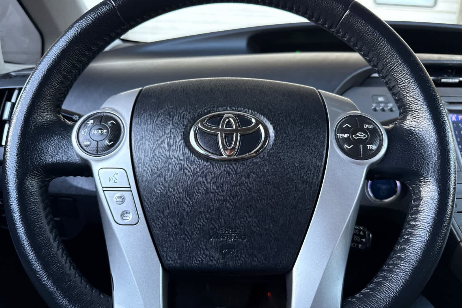 Used 2015 Toyota Prius Five FWD image 23
