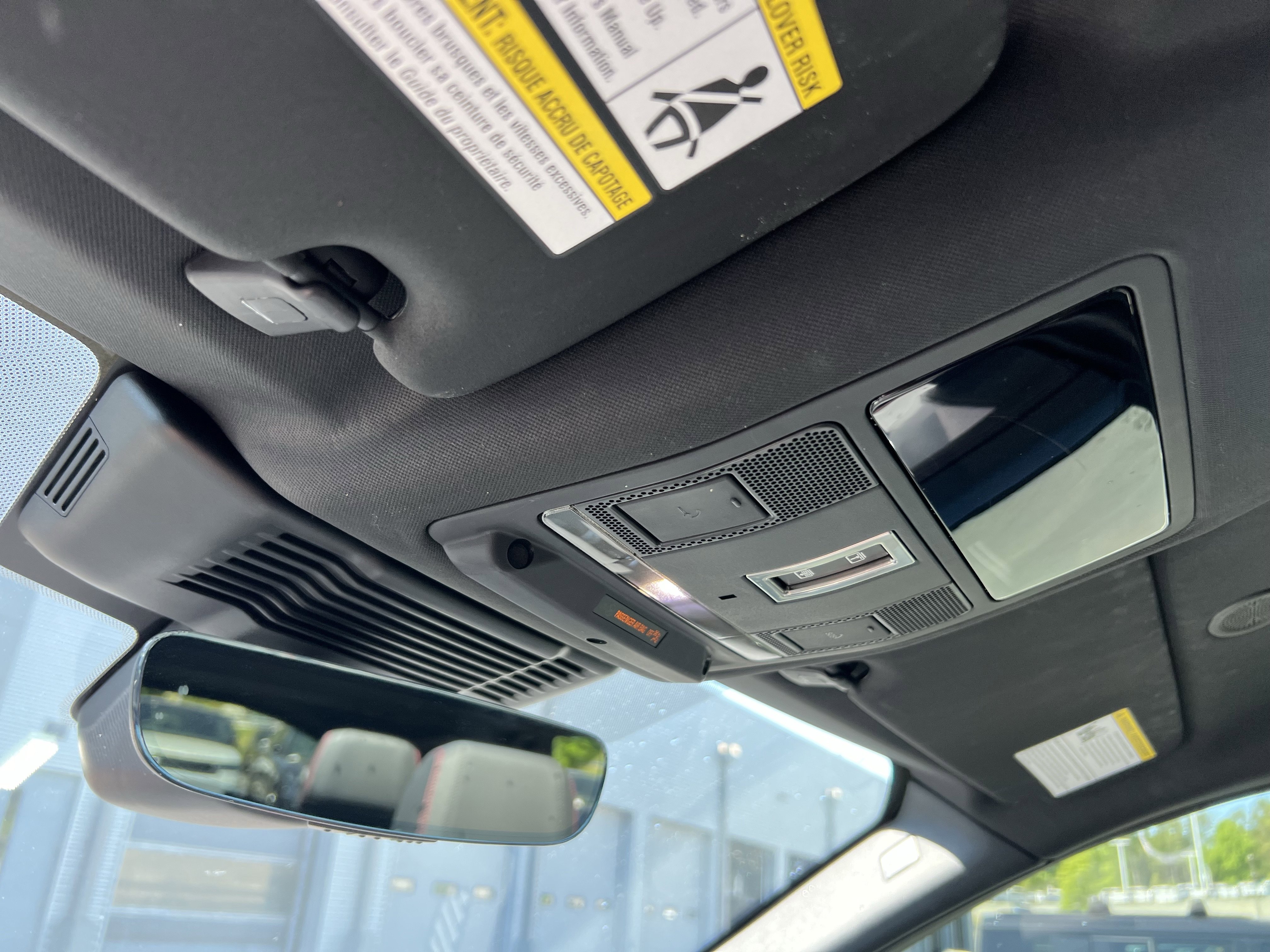 Used 2023 Land Rover Discovery Sport SE R-Dynamic image 26