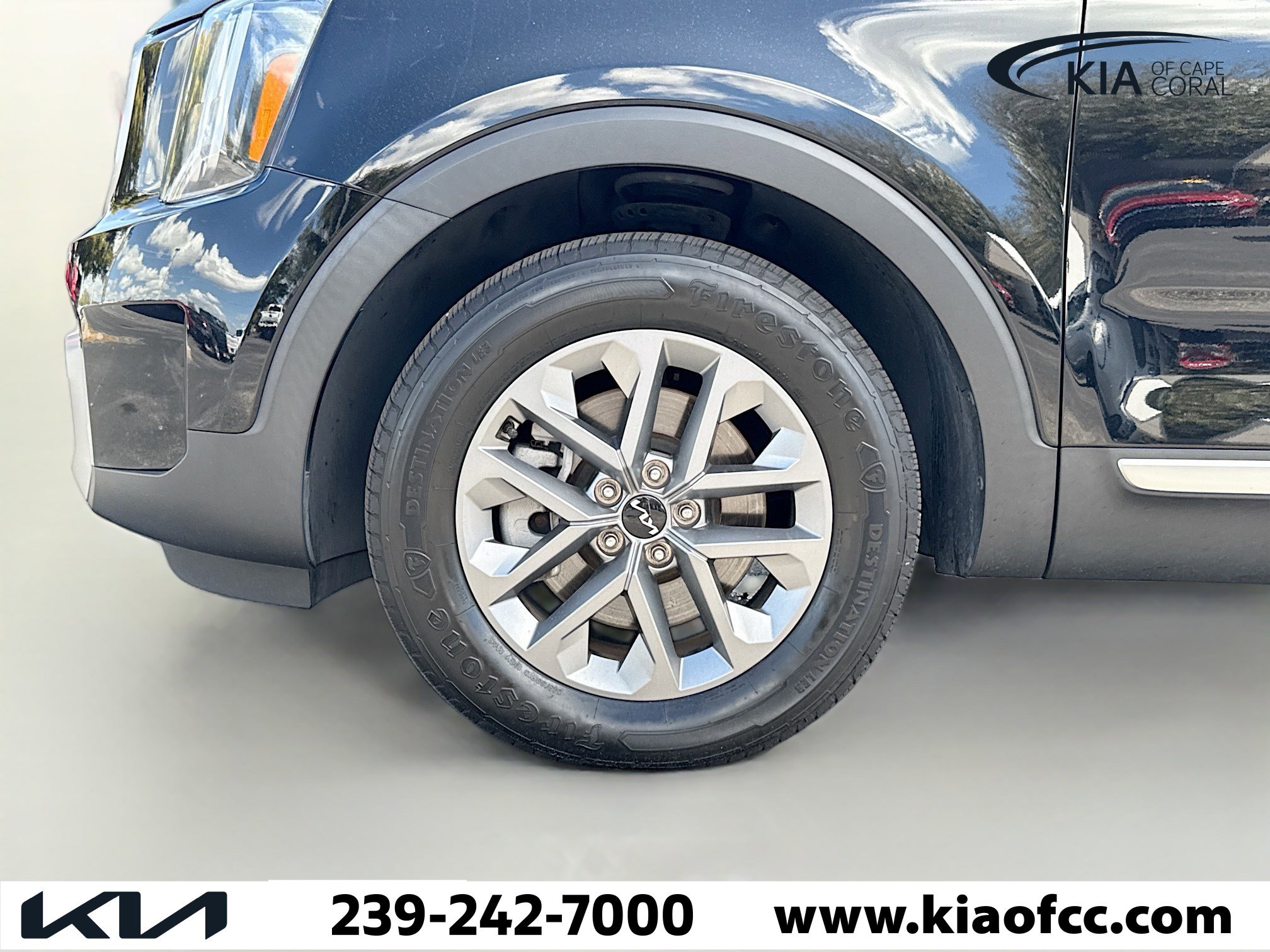 Certified 2023 Kia Telluride LX image 40