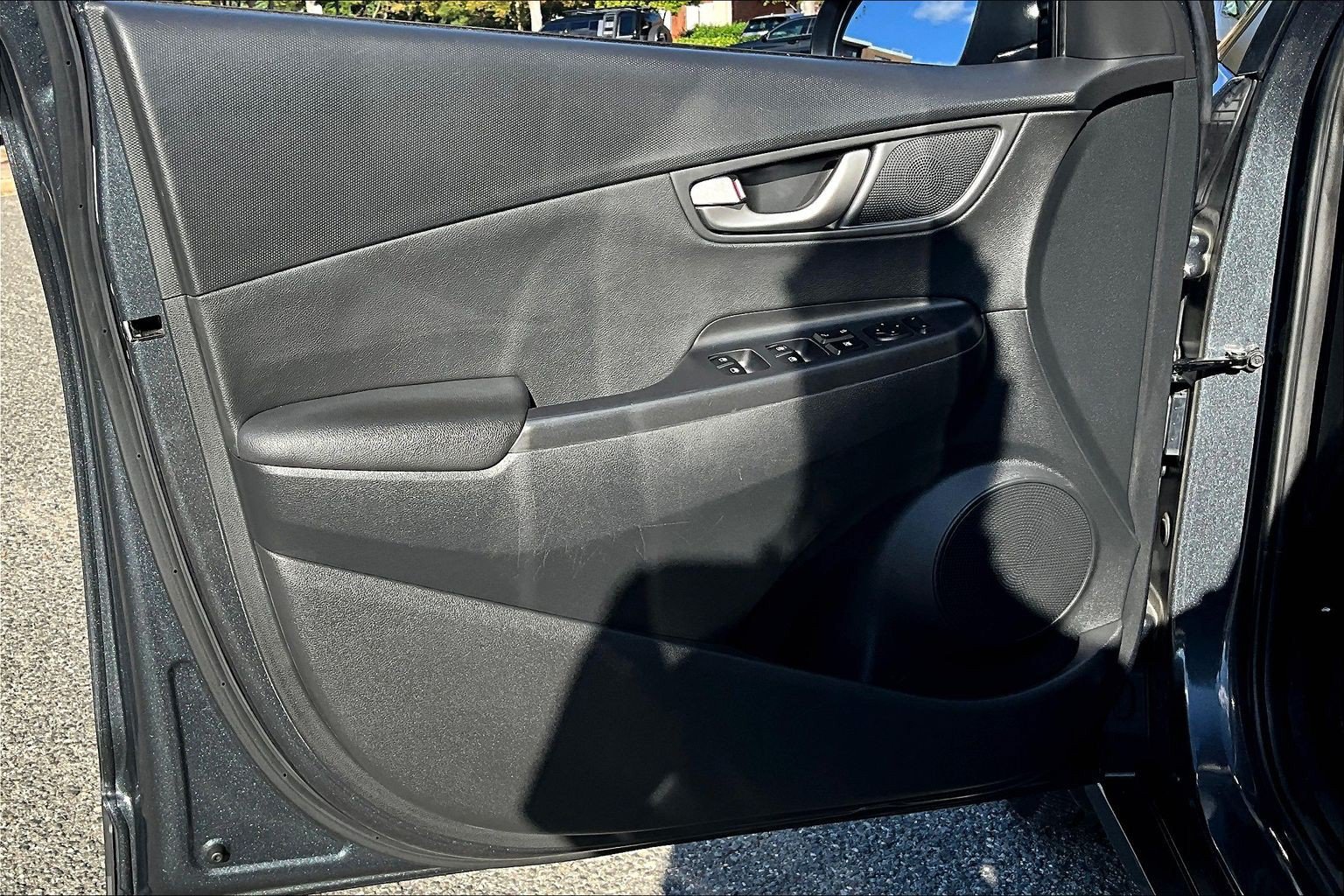 Used 2018 Hyundai Kona Limited AWD/4WD image 18