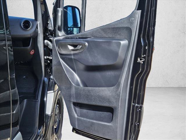 Used 2025 Mercedes-Benz Sprinter 2500 image 10