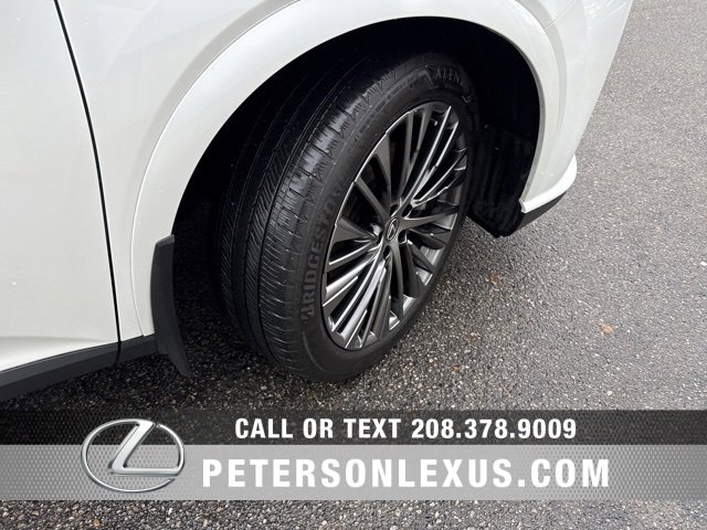 Used 2024 Lexus RX 450h AWD w/ Luxury Package image 10