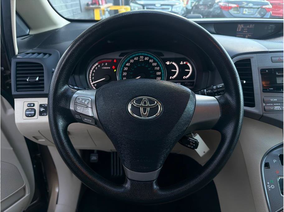 Used 2009 Toyota Venza FWD image 14