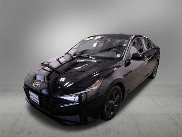 Used 2023 Hyundai Elantra SEL video 1